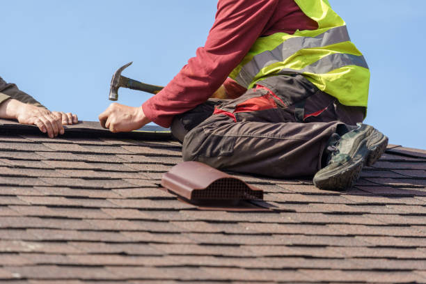 Best Shingle Roofing Installation  in Iron Mountain, MI